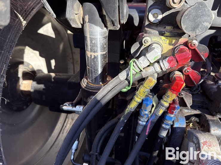 case-ih-magnum-235-image-13