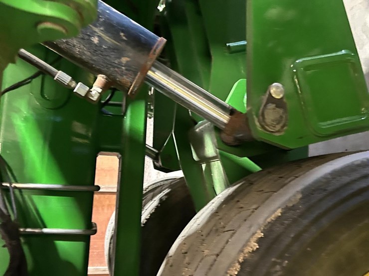 2014-john-deere-db60-image-54