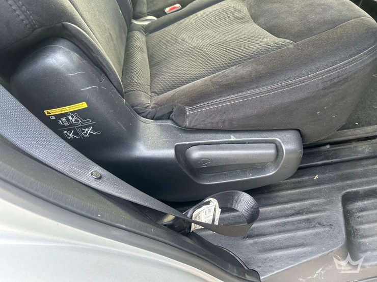 2015-nissan-pathfinder-image-21