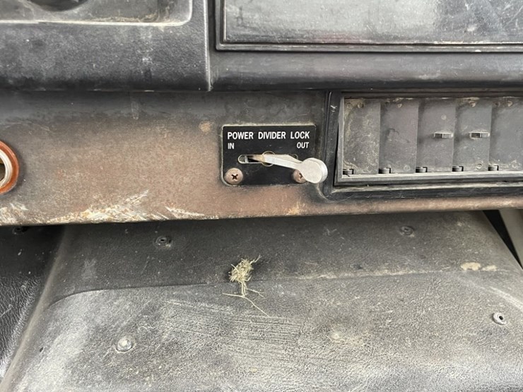 international-4900-image-28