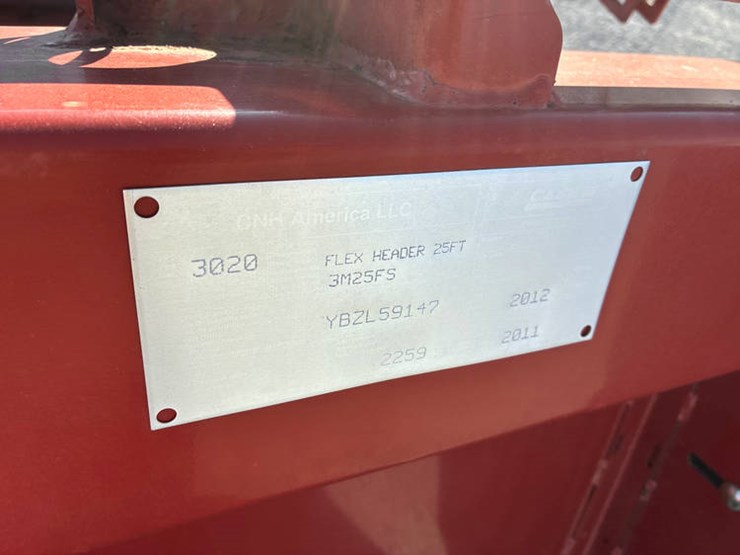 2012-case-ih-3020-image-2