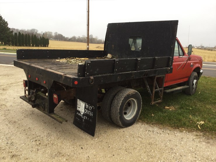 #4553-•-1995-ford-1-ton-flatbed-truck:-(has-clear-wi-title)-image-3