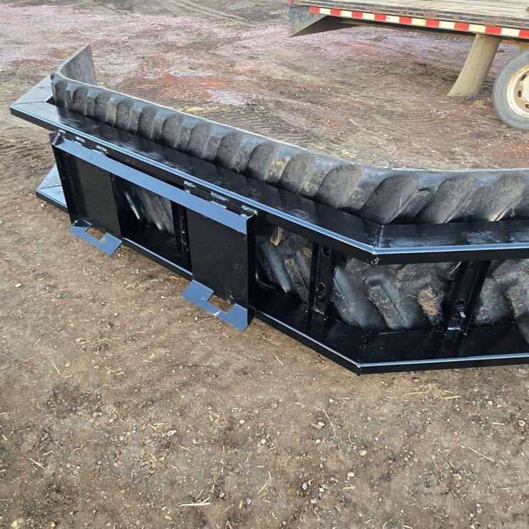 M&J Oldenburg Manufacturing Skidloader Mount Rubber Snow/Manure Pusher