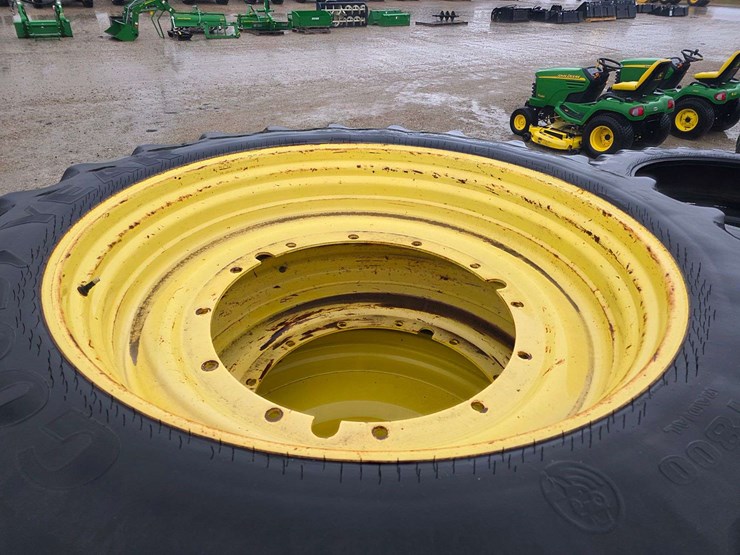 john-deere-8220-image-8