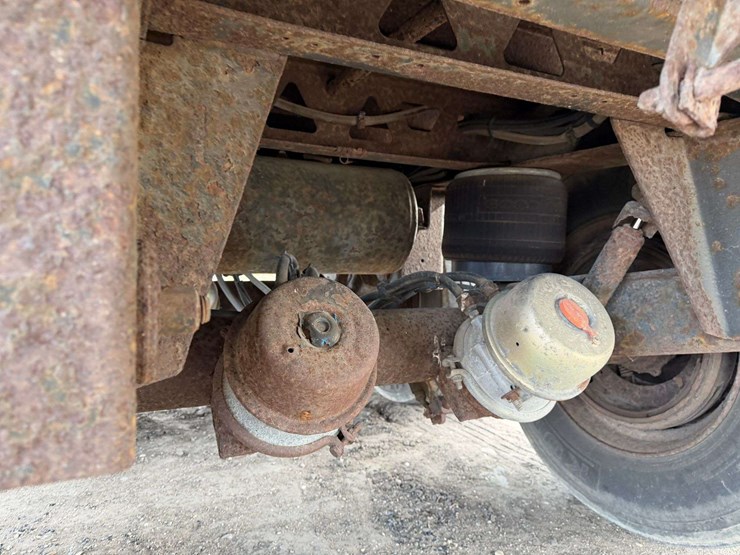 2006-utility-4000d-x-image-38