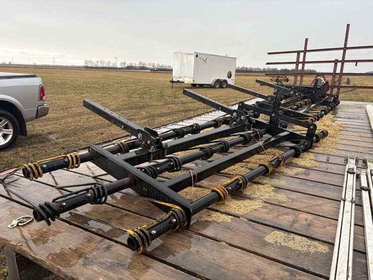 powermatic-3-bar-harrow,-26”-teeth,-(2)-9.5’-sections,-with-mounting-brackets,-spare-tooth,-was-used-image-1