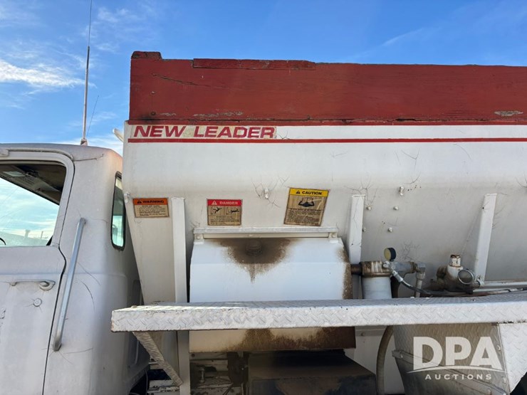 1981-new-leader-l2020-image-23