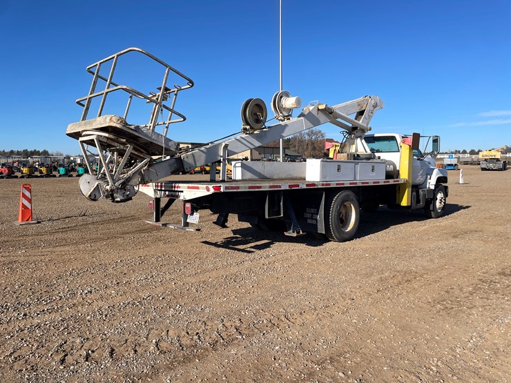 #1141-•-1995-gmc-topkick-bucket-truck-(has-mn-title)-image-5