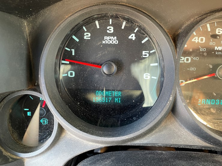 #1127-•-2013-chevrolet-silverado-pickup-truck-(has-mn-title)-image-35