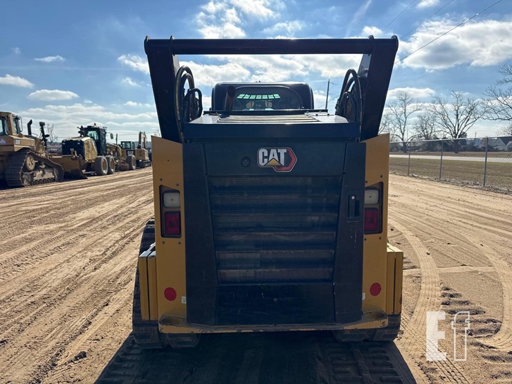 2022-caterpillar-299d3-image-3