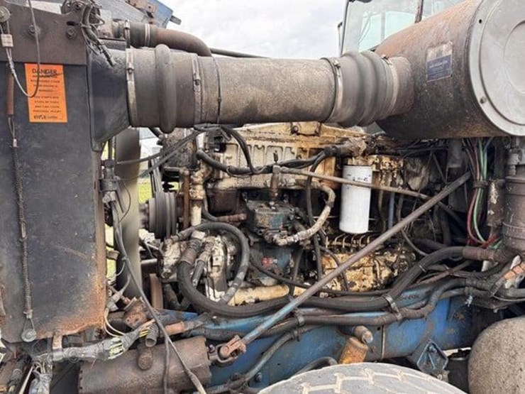 international-f9370-image-9