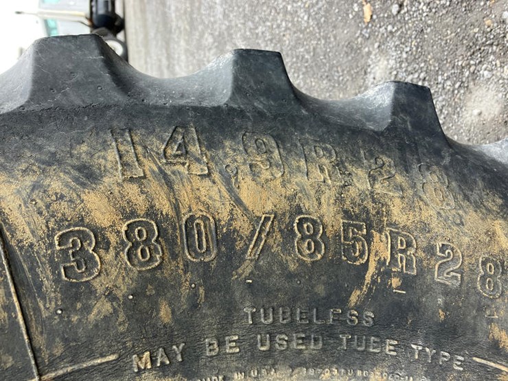 new-holland-8870-image-5