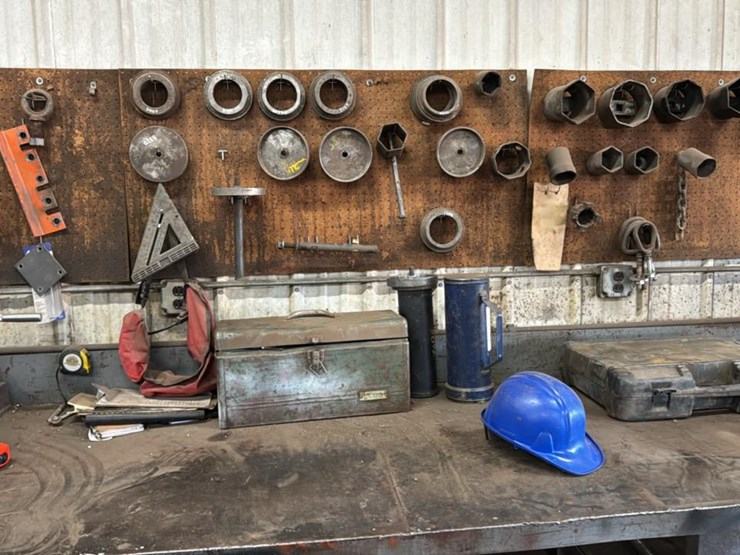 #179-•-large-and-small-socket-sets*-image-1