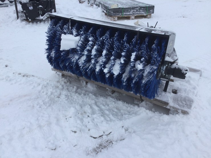 #4542-•-unused-48"-skid-steer-broom-image-1