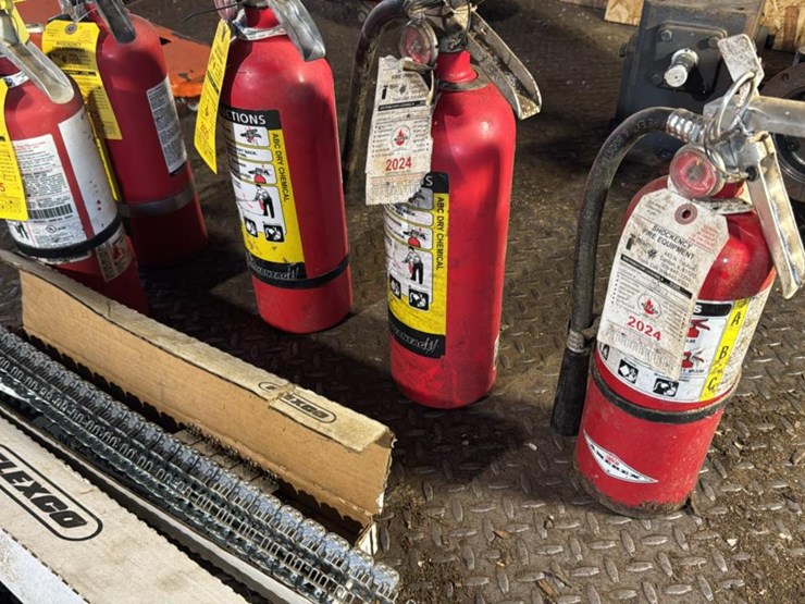 #173-•-belt-lacing-and-tool-image-7