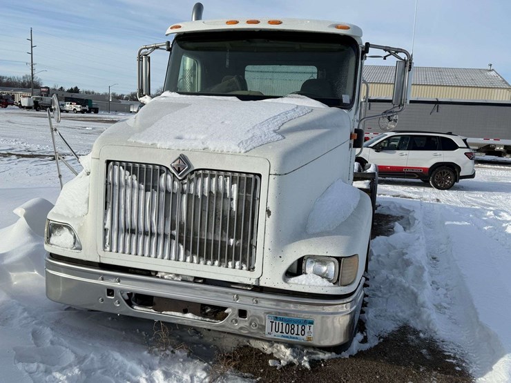 2005-international-9200-image-2