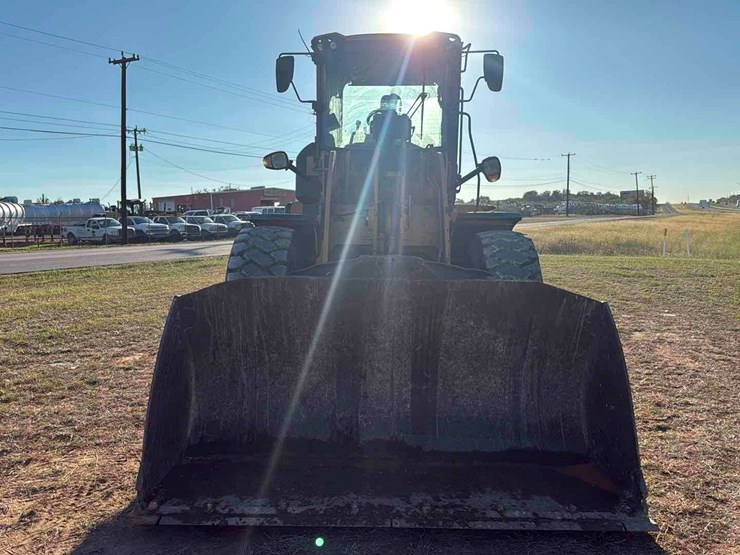 caterpillar-930m-image-2