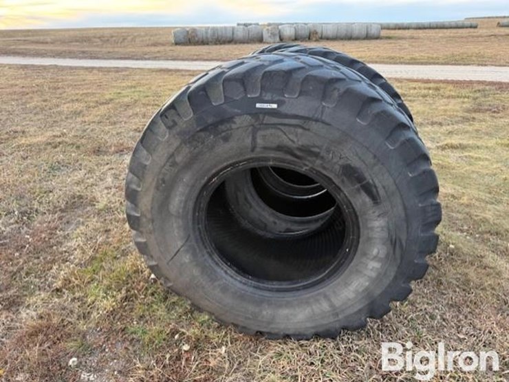 michelin-xtla-20.5-25-tires-image-2