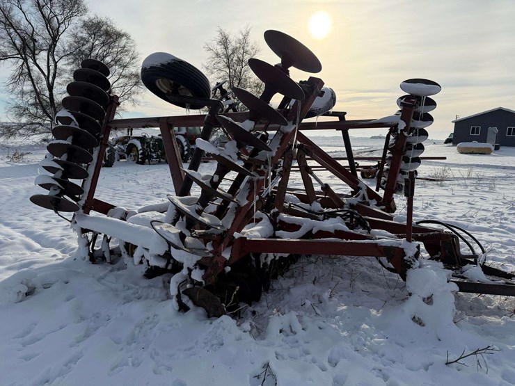 international-490-image-4