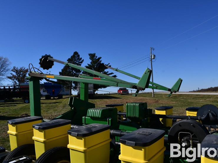 john-deere-7200-image-19