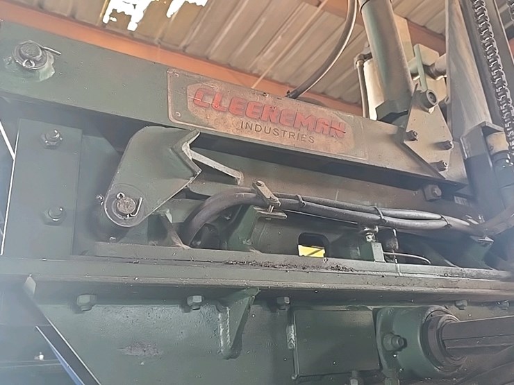 #143-•-cleereman-carriage-image-10