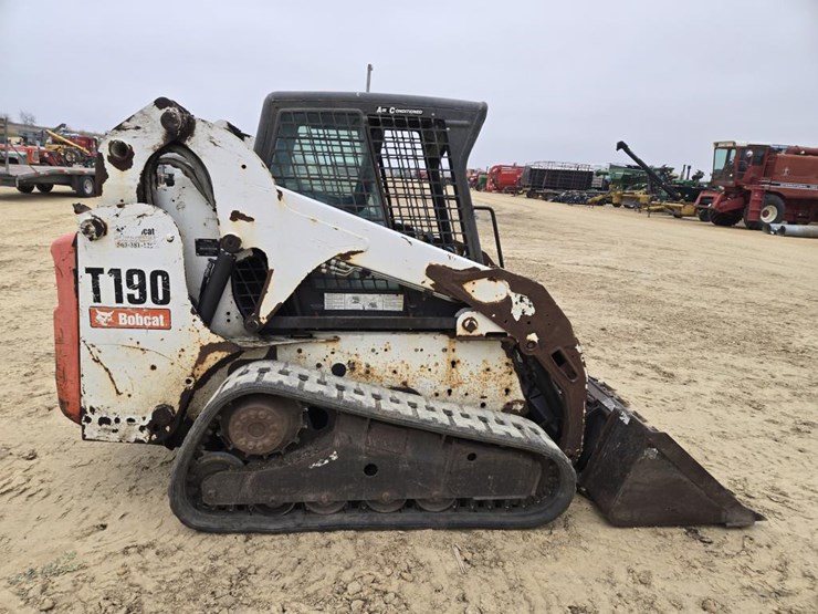 bobcat-t190-image-11