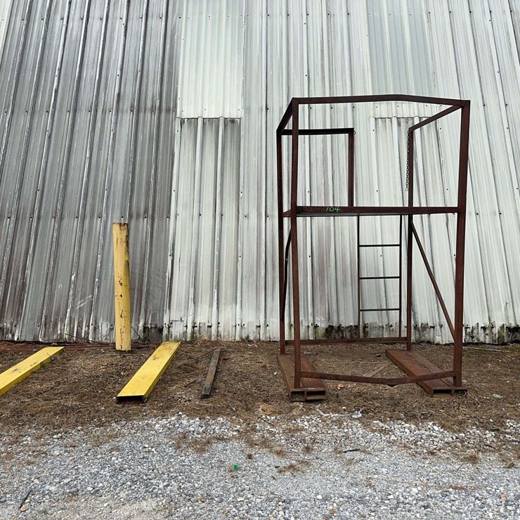 Steel Rack, (2) Yellow Pieces Steel, Flat Bar