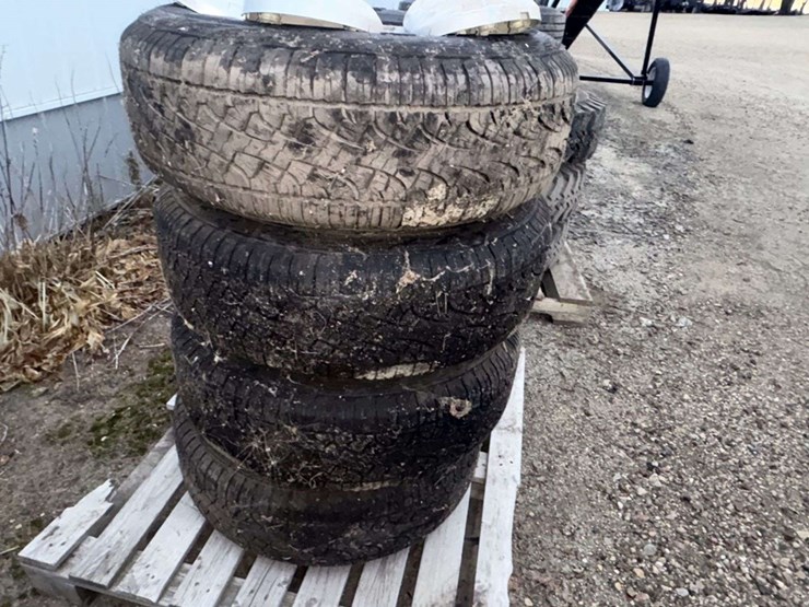 2021-ford-500-image-5