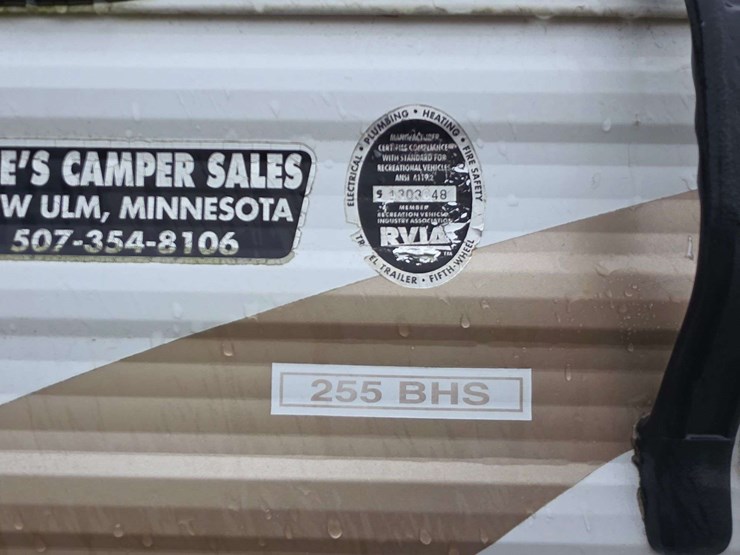 2004-prowler-fleetwood-5th-wheel-rv,-model-255-bhs,-12’-slide-out,-newer-19’-awning,-1-queen-front-b-image-36