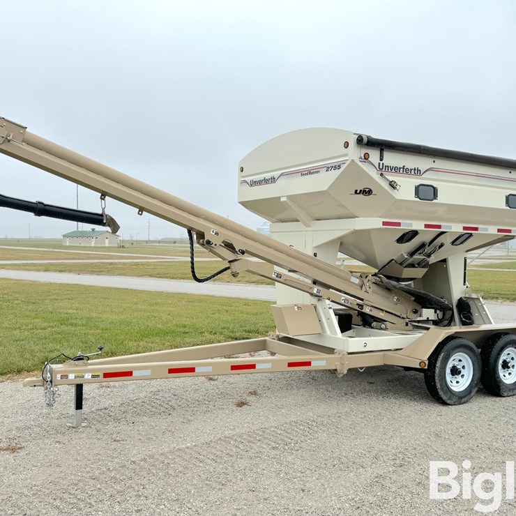 2023 Unverferth 2755 Seed Tender