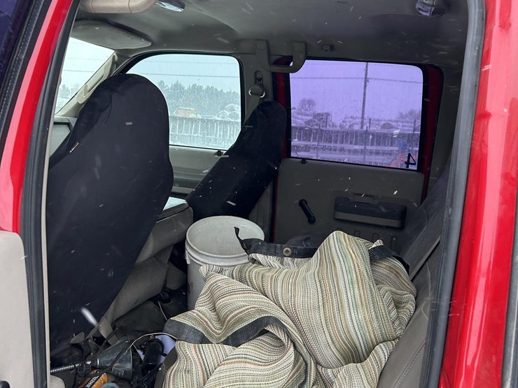 ford-f550-xl-image-26