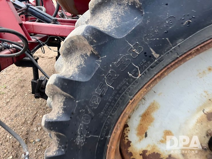 case-ih-2800-image-13