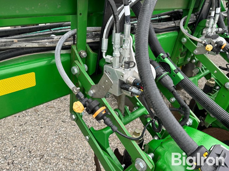 john-deere-db90-image-14