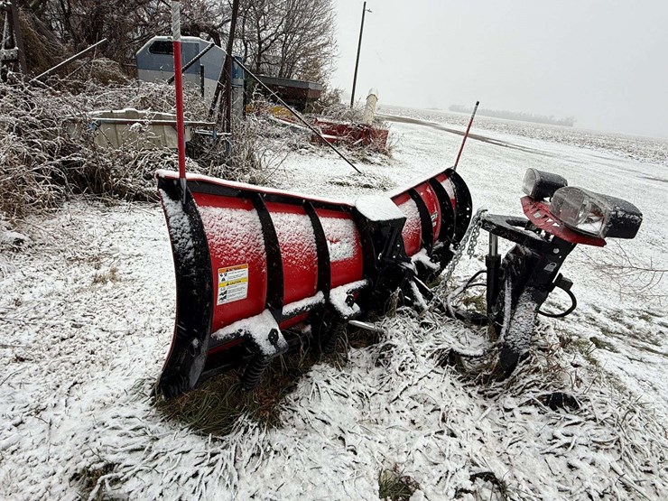 western-v-snow-plow,-8’6”,-right-or-left-swing,-scoop-or-v-plow,-comes-with-mounting-brackets-to-fit-image-9