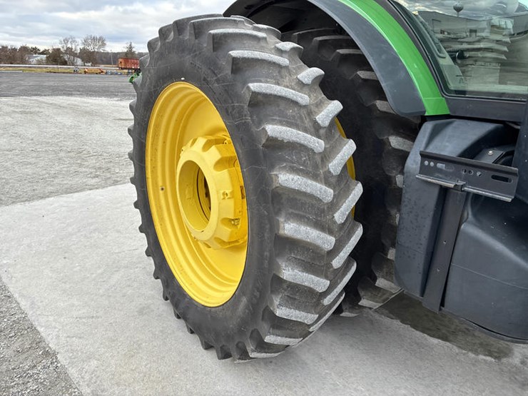 john-deere-8335r-image-53