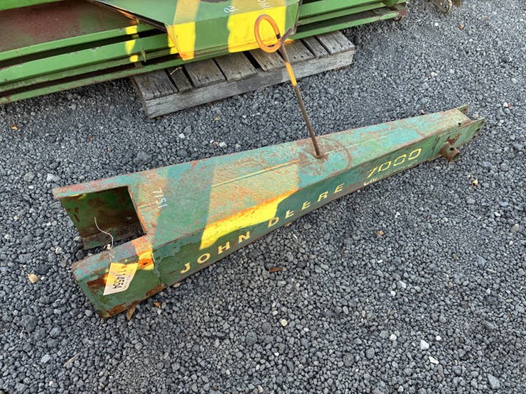 john-deere-7000-image-1