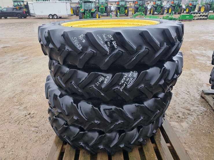 john-deere-8220-image-12