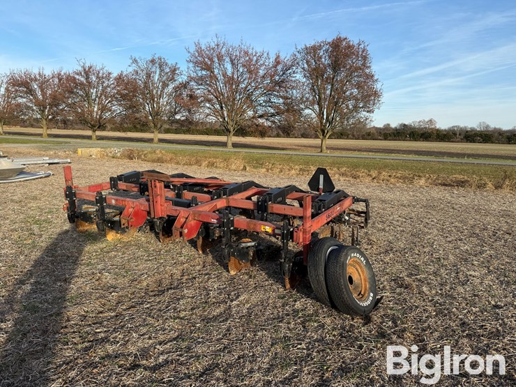 case-ih-5600-image-1