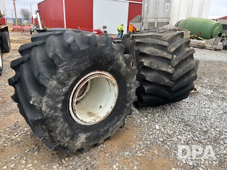 firestone-flotation-tires-(jn3482)-image-2
