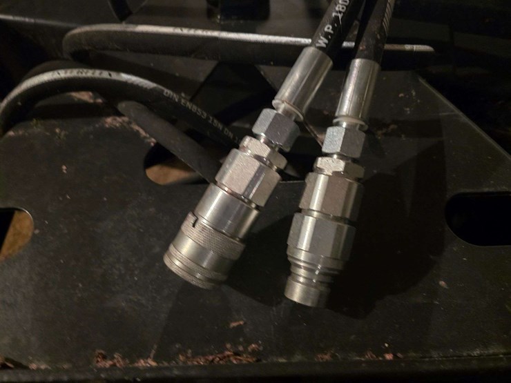 new-84”-hydraulic-tilt-snow-pusher,-bolt-on-notched-cutting-edge,-flat-couplers,-believed-to-be-jct-image-6