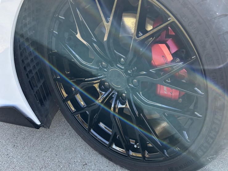 2021-chevrolet-corvette-image-18