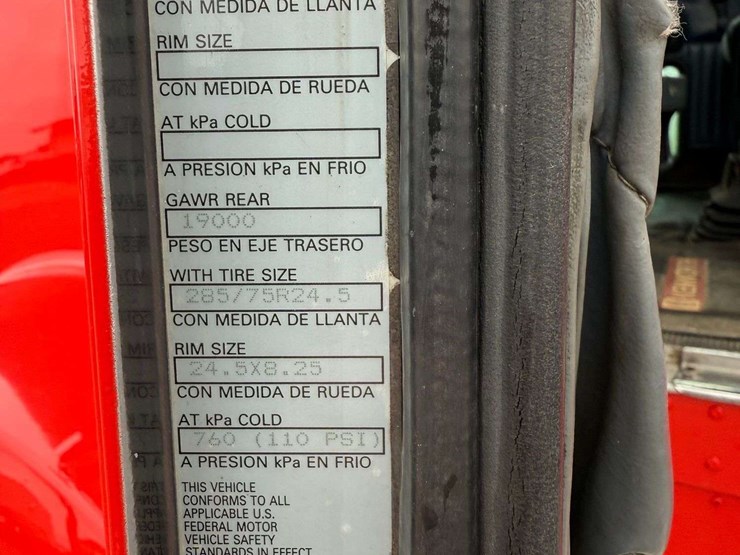 2004-kenworth-t800-image-81