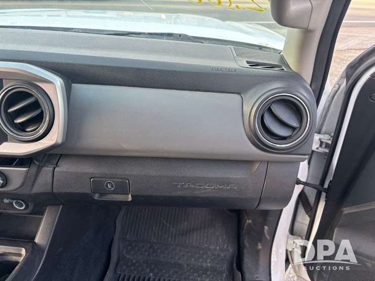 toyota-tacoma-image-54