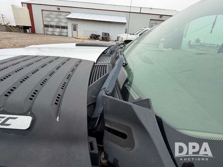 2012-chevrolet-2500hd-image-48