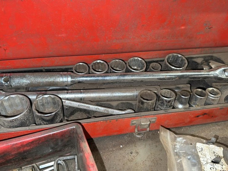#160-•-snapon-tool-box*-image-43