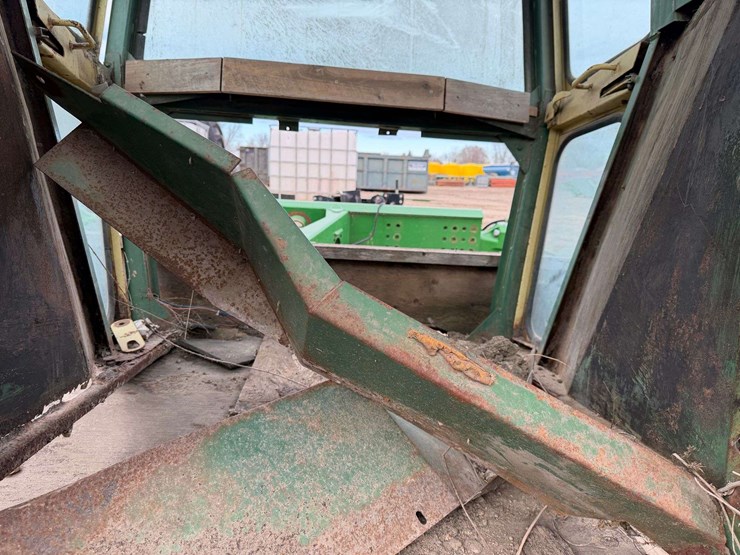 john-deere-4020-image-10