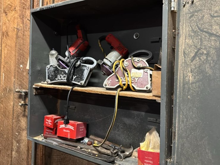 #140-•-sharpening-tools*-image-1