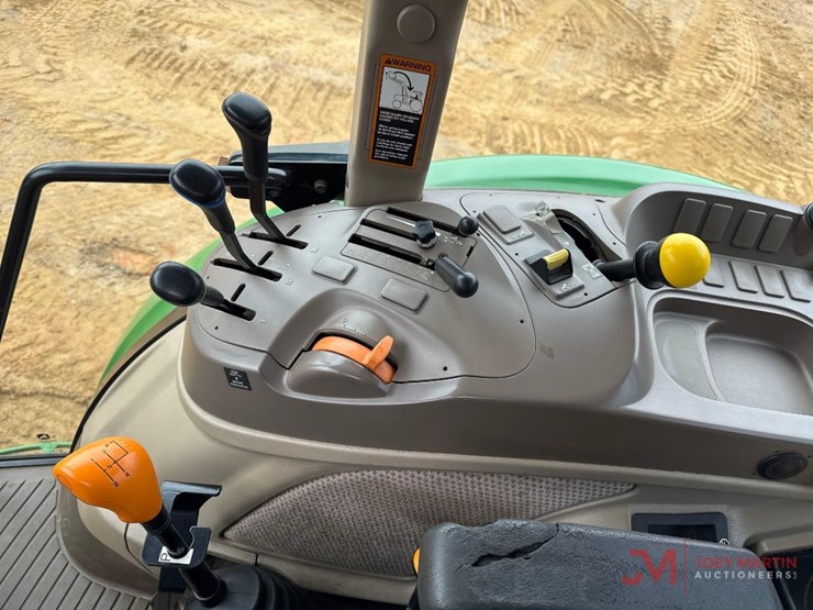 john-deere-5085m-image-13