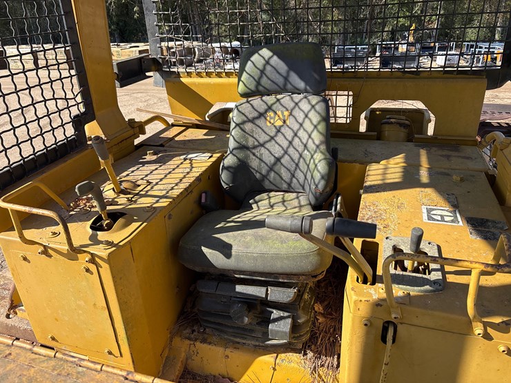 caterpillar-d4h-lgp-image-10