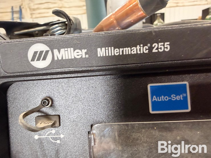 miller-millermatic-225-portable-mig-welder-image-7
